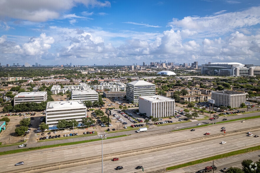 2656 S Loop W, Houston, TX for lease - Aerial - Image 3 of 4