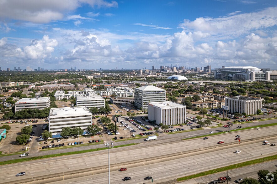 2656 S Loop W, Houston, TX à louer - Aérien - Image 3 de 4