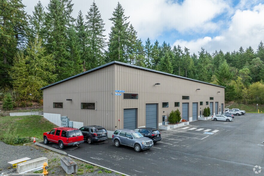 9617 NW 44th Ave, Gig Harbor, WA for lease - Primary Photo - Image 1 of 5