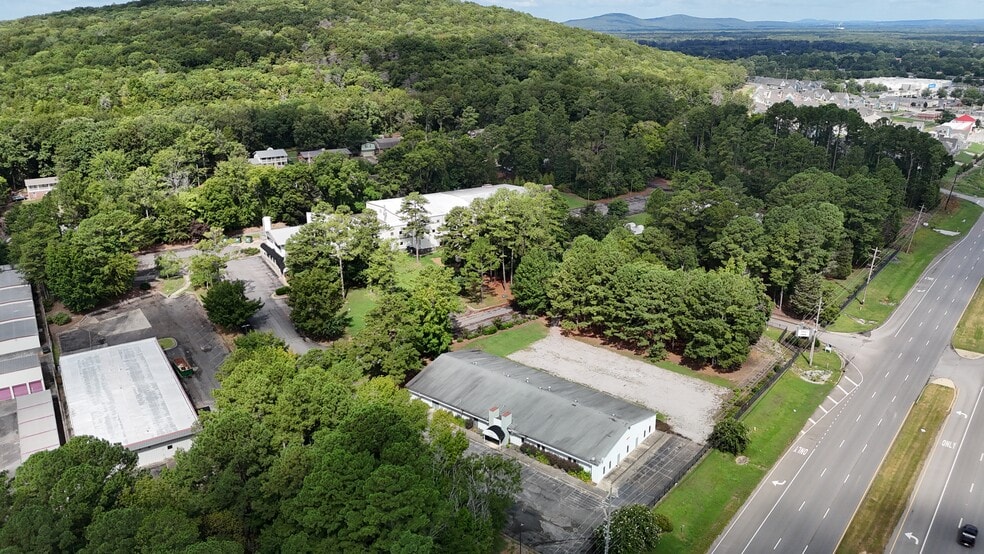 12090 Memorial Pky SW, Huntsville, AL for sale - Building Photo - Image 3 of 5