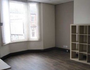 58 Duke St, Darlington for lease - Interior Photo - Image 3 of 5