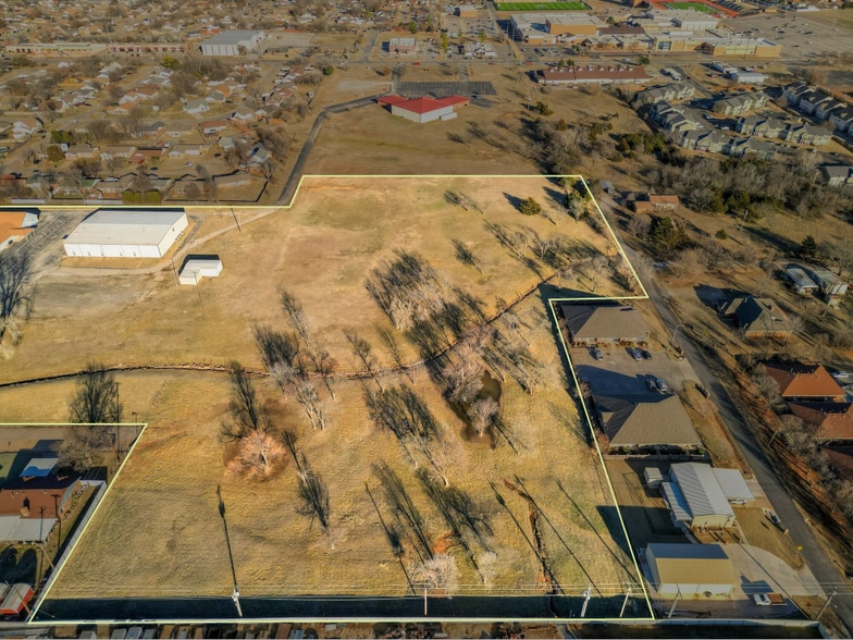 408 Century Dr, Moore, OK for sale - Building Photo - Image 3 of 5