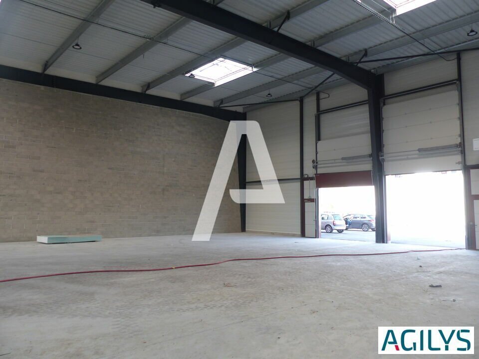 5 Boulevard Christian Jullien, Saint-Pierre-du-Perray for lease Building Photo- Image 1 of 7