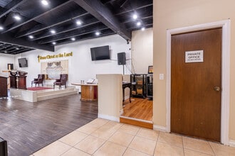 3912 Eagle Rock Blvd, Los Angeles, CA à louer Photo intérieure- Image 2 de 9