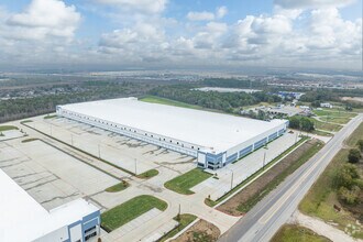 5814 N Highway 146, Baytown, TX - AERIAL  map view