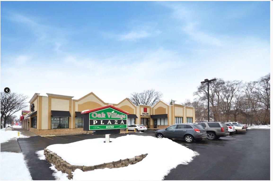 8530 W 9 Mile Rd, Oak Park, MI à louer Photo principale- Image 1 de 8