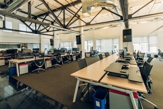 705-711 SW Alder St, Portland, OR à vendre Photo du bâtiment- Image 2 de 6