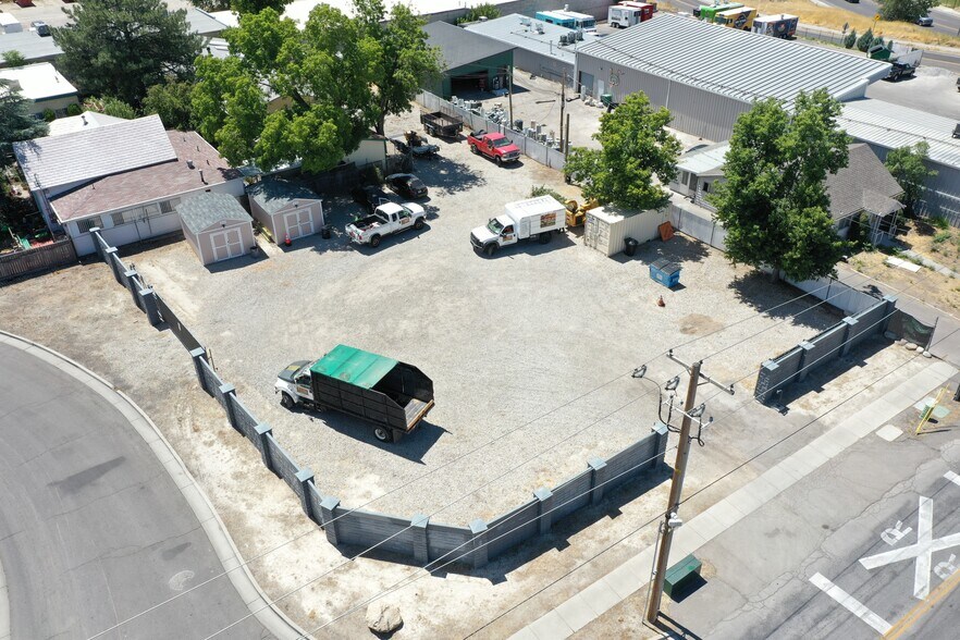 205 W 4500 S, Salt Lake City, UT à vendre - Photo du bâtiment - Image 2 de 9