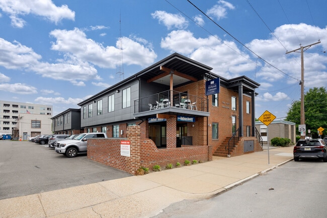 More details for 3117 W Clay St, Richmond, VA - Office for Sale