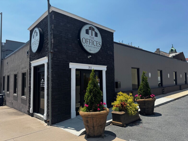 31 N Federal St, Harrisonburg, VA à louer - Photo du bâtiment - Image 2 de 26