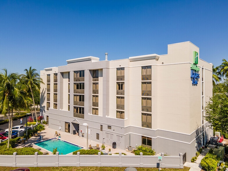 11520 SW 88th St, Miami, FL à vendre - Photo du bâtiment - Image 2 de 36