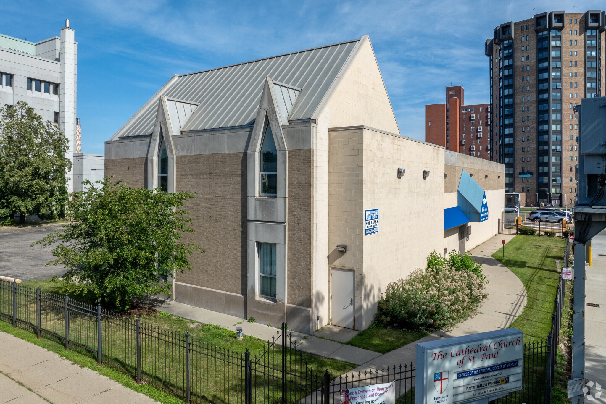 60 E Warren Ave, Detroit, MI for lease Primary Photo- Image 1 of 56