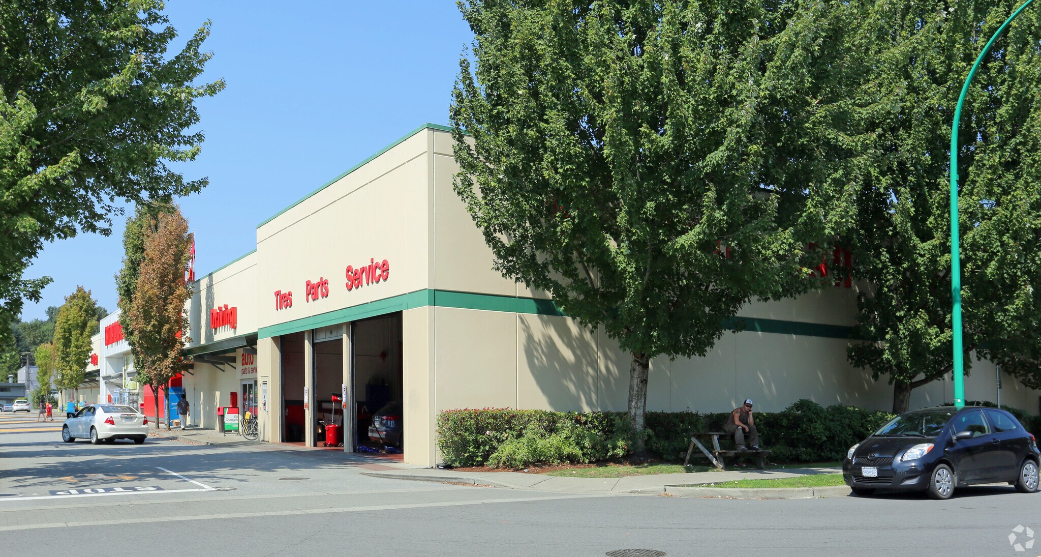 1378 Main St, North Vancouver District, BC à vendre Photo principale- Image 1 de 1