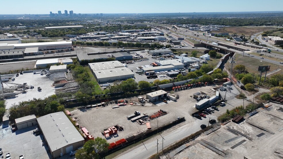 2420 NE 35th St, Fort Worth, TX à louer - Vidéo sur l’inscription commerciale - Image 2 de 33