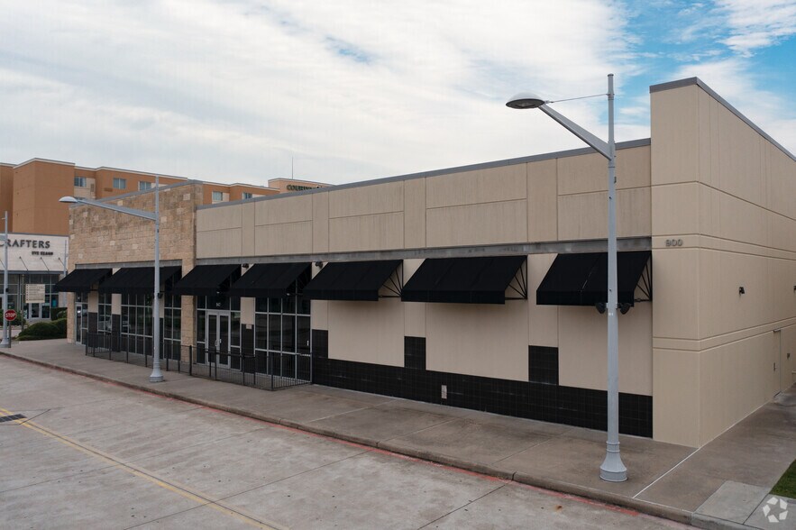 11200 Broadway St, Pearland, TX à louer - Photo du bâtiment - Image 2 de 10