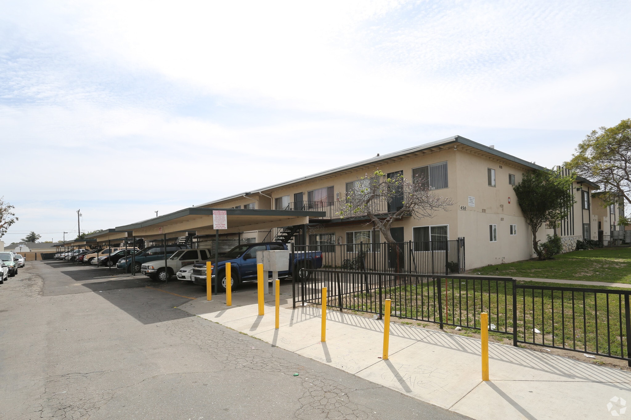 450 Hill St, Oxnard, CA à vendre Photo principale- Image 1 de 7
