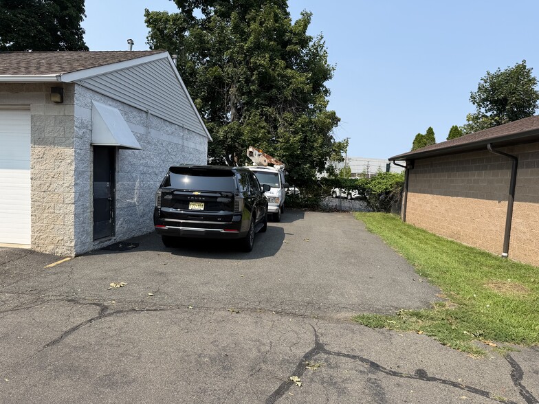 83 Lackawanna Ave, Woodland Park, NJ for sale - Building Photo - Image 3 of 4