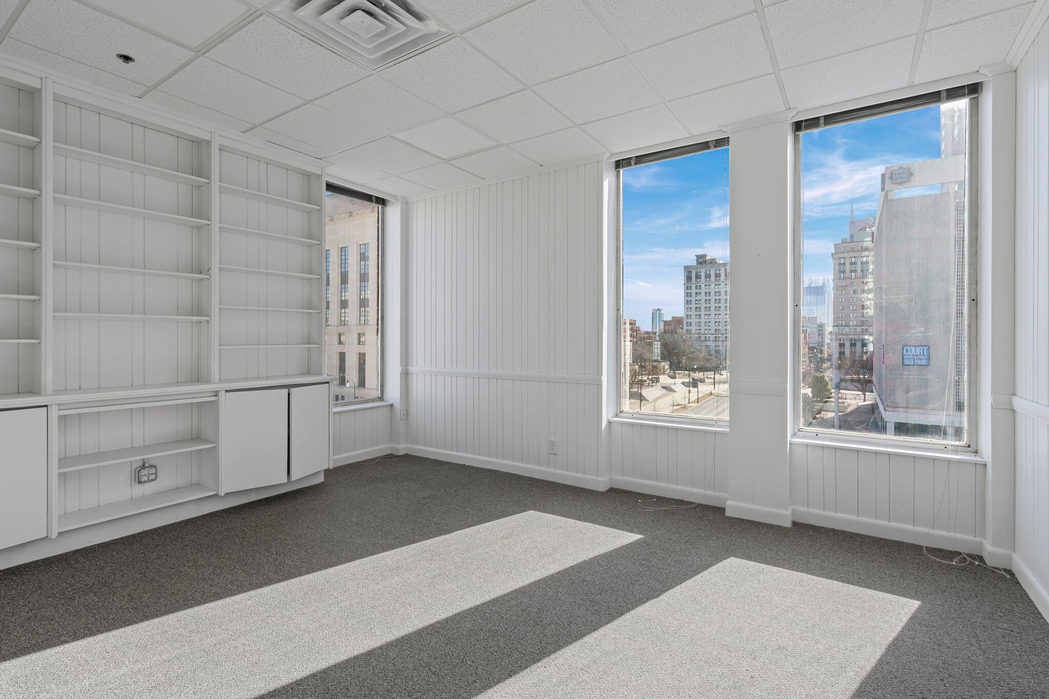 300 James Robertson Pky, Nashville, TN for lease Building Photo- Image 1 of 2