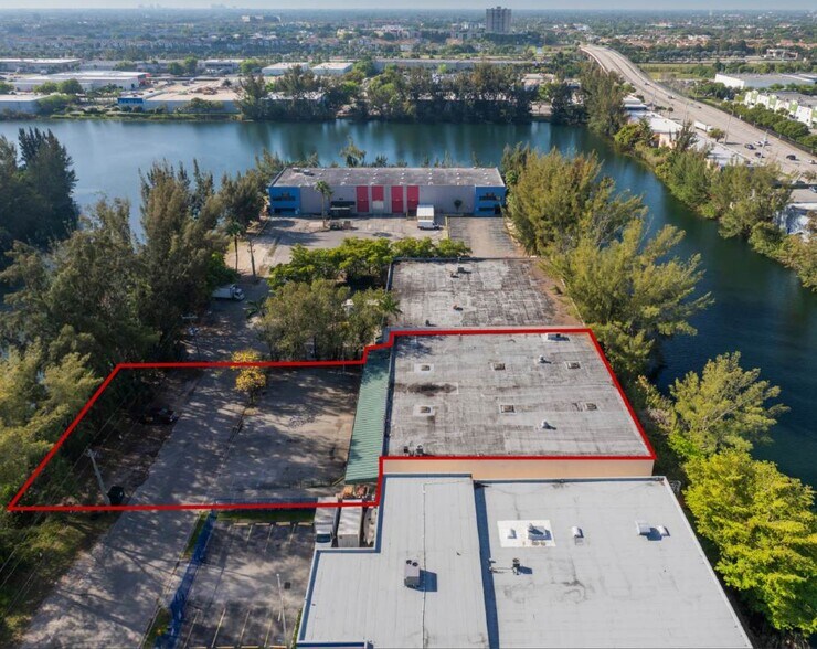 1500 NW 96th Ave, Doral, FL à vendre - Aérien - Image 2 de 8