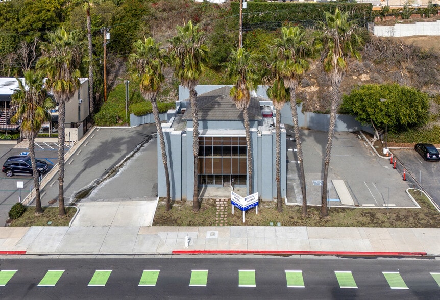 1520 W Coast Hwy, Newport Beach, CA for sale - Primary Photo - Image 2 of 11