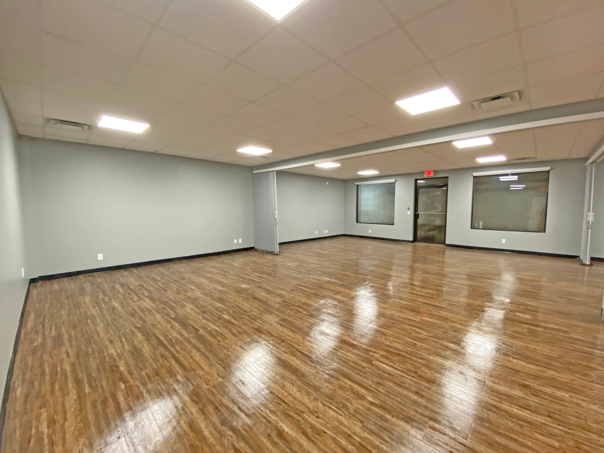1100 US127 South, Frankfort, KY for lease Interior Photo- Image 1 of 10