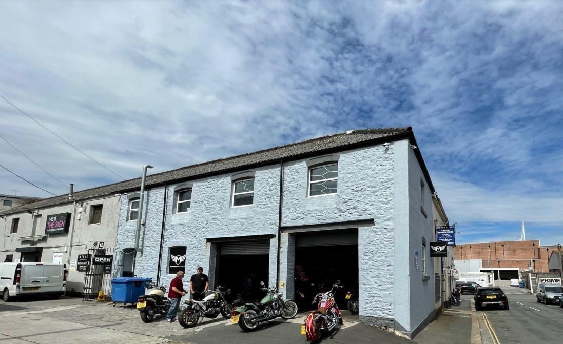 9 Commercial St, Plymouth for lease Primary Photo- Image 1 of 2