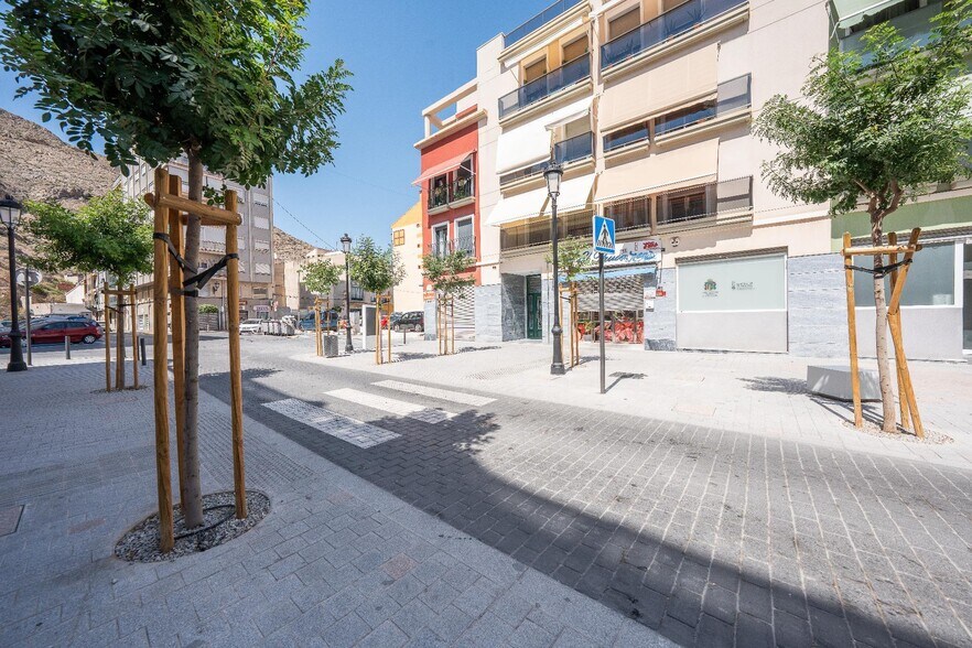 Commerce de détail dans Orihuela à vendre - Photo du bâtiment - Image 2 de 7
