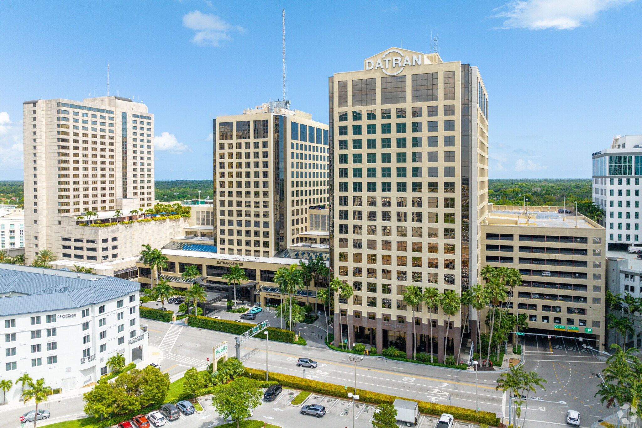 9130 S Dadeland Blvd, Miami, FL à louer Photo du bâtiment- Image 1 de 25