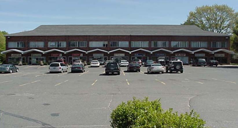 30 Lafayette Sq, Vernon, CT à louer - Photo du bâtiment - Image 2 de 10