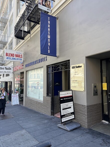 547-555 Sutter St, San Francisco, CA à louer - Photo du bâtiment - Image 2 de 8