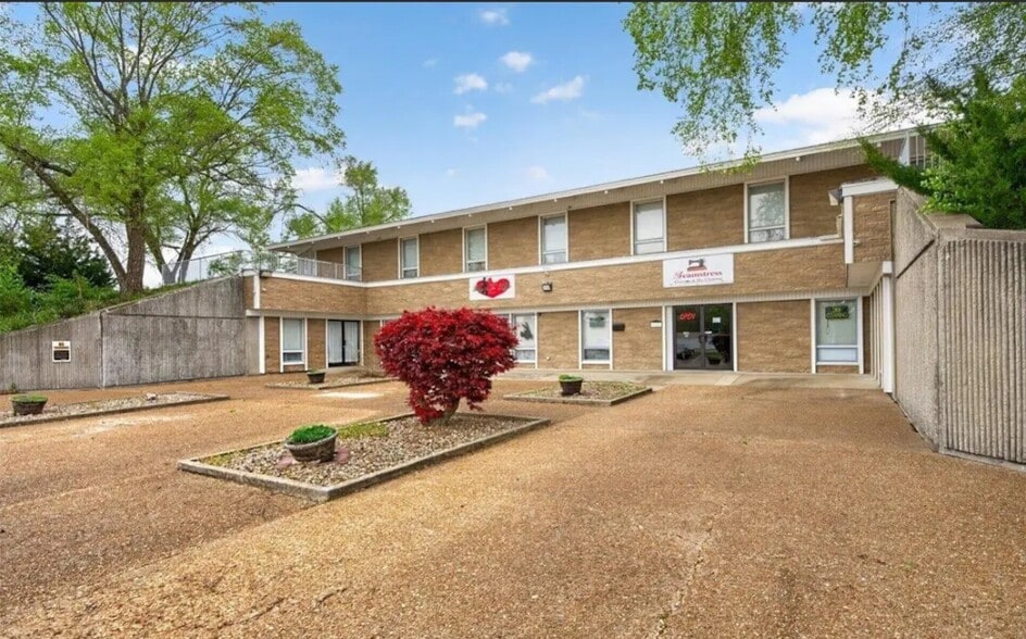 3111 Normandy Dr, Springfield, IL à vendre - Photo du bâtiment - Image 3 de 51