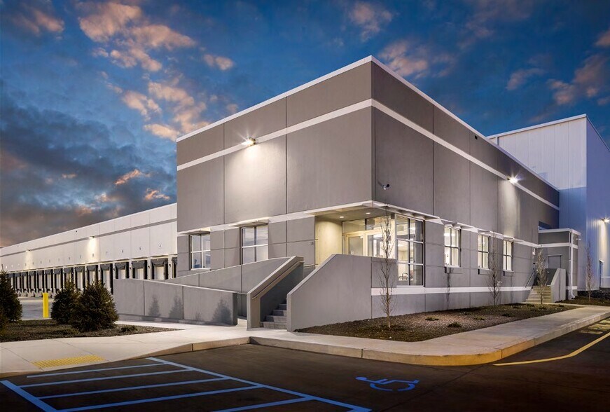 9800 20th St, Vero Beach, FL à louer - Photo du bâtiment - Image 3 de 6