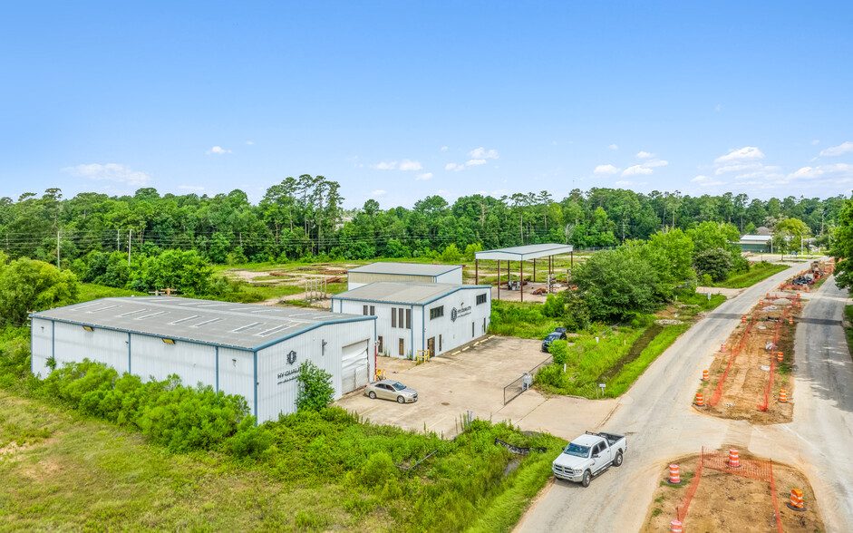 32703 Tamina Rd, Magnolia, TX à louer - Photo du bâtiment - Image 1 de 10