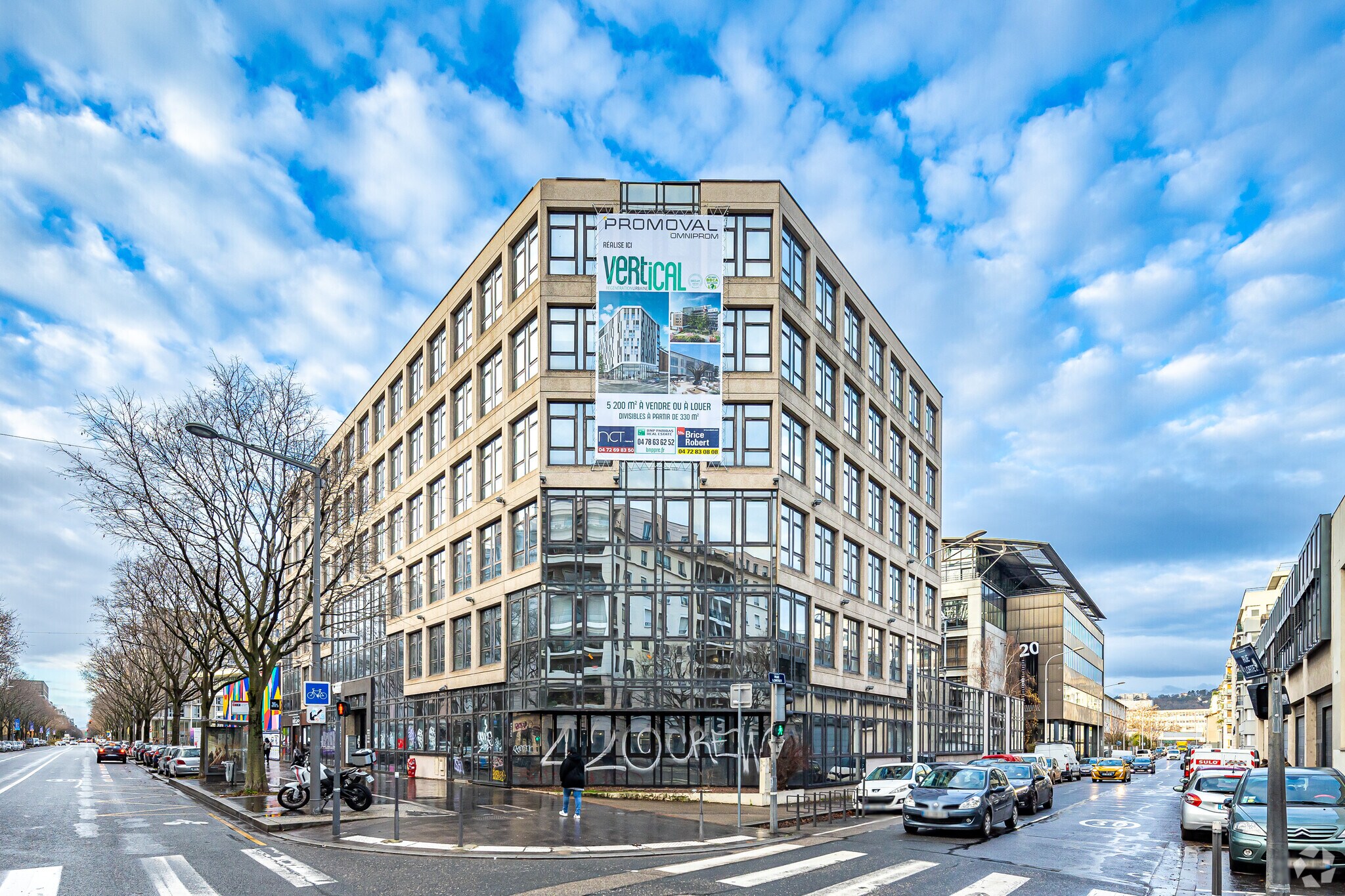 Office in Lyon for lease Primary Photo- Image 1 of 4