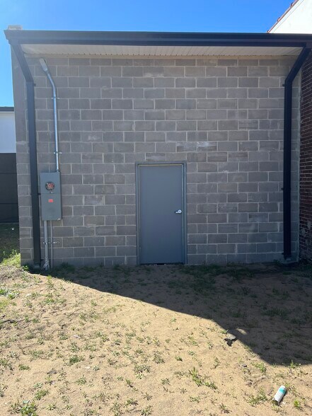 109 E Hale Ave, Osceola, AR à vendre - Photo du bâtiment - Image 3 de 8