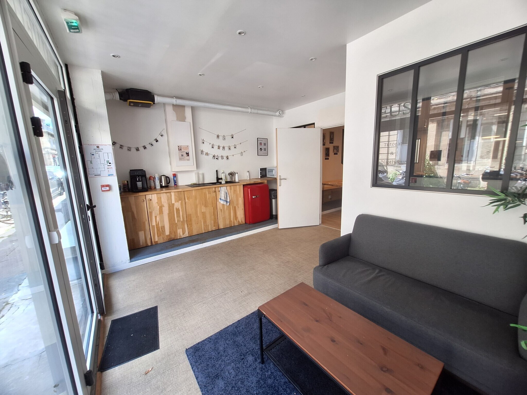 Office in Bordeaux for sale Building Photo- Image 1 of 10