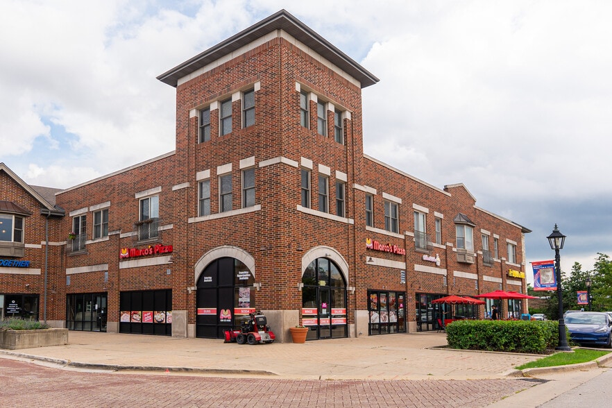 241 S Main St, Bartlett, IL for lease - Building Photo - Image 2 of 19