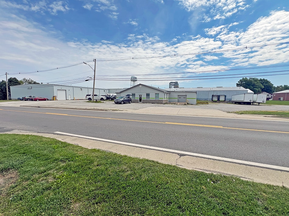 1450-1520 S Mill St, Nashville, IL for sale Building Photo- Image 1 of 13