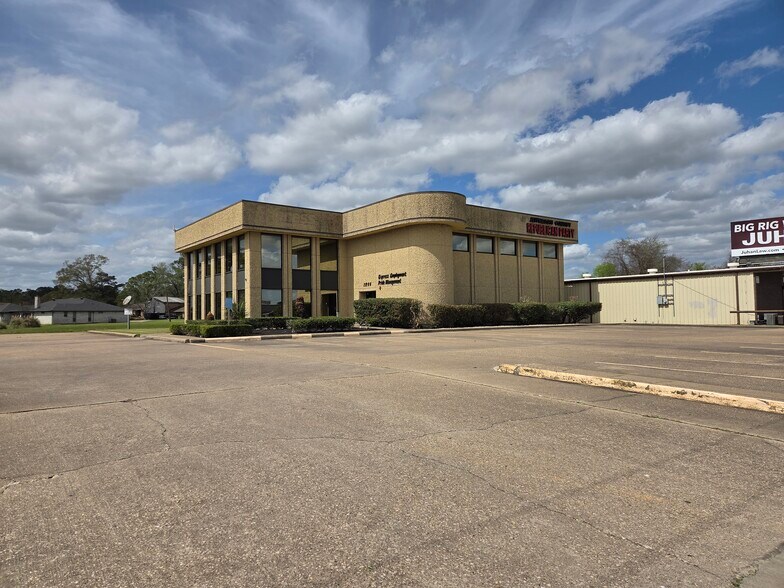 1844 & 1846 Interstate 10 S, Beaumont, TX à vendre - Photo du bâtiment - Image 3 de 43