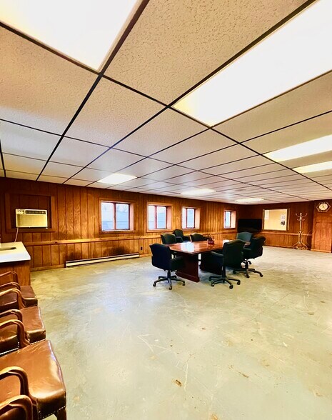 10 Kelly Ave, Middleport, NY à louer - Photo intérieure - Image 3 de 9