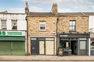 Plus de détails pour 100 Trafalgar Rd, Londres - Commerce de détail à louer