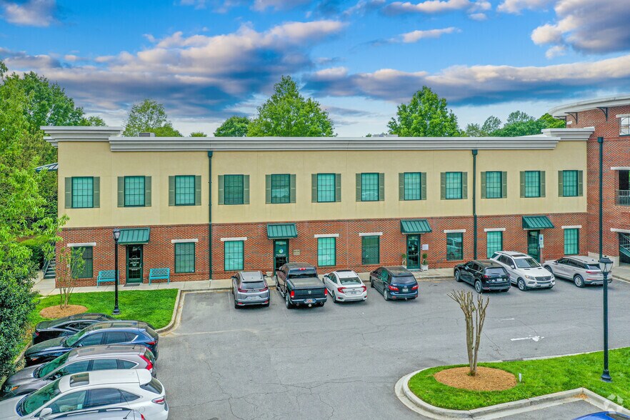 1171 Market St, Fort Mill, SC à vendre - Photo du bâtiment - Image 1 de 20