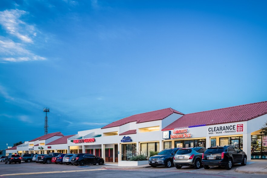 3439 Altamesa Blvd, Fort Worth, TX à louer - Photo du bâtiment - Image 2 de 18