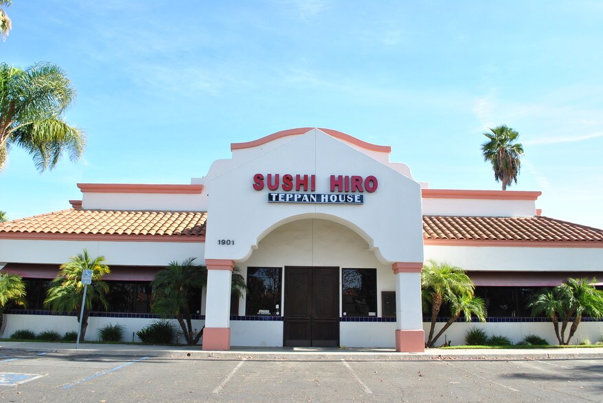 1915-1925 Daily Dr, Camarillo, CA à louer - Photo principale - Image 2 de 3