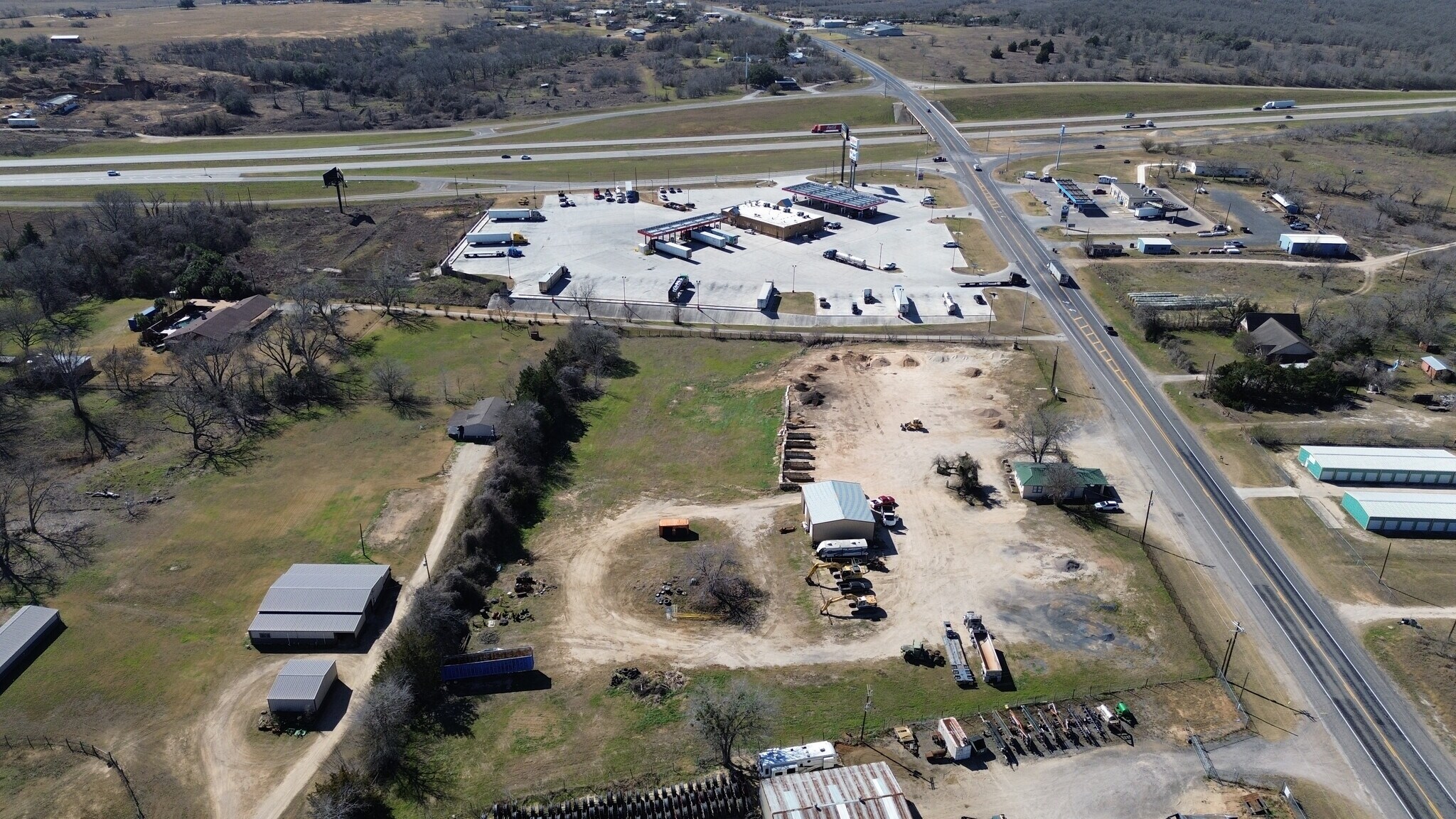 1951 S Magnolia Ave, Luling, TX à vendre Photo principale- Image 1 de 45