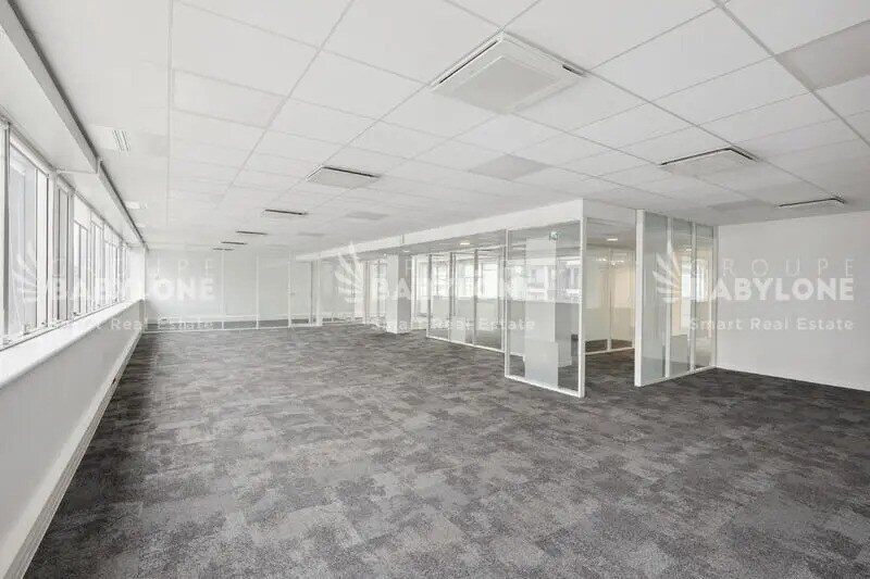 Bureau dans Issy-Les-Moulineaux à vendre - Photo du bâtiment - Image 2 de 15
