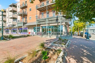 530 Saint Andrew St, New Orleans, LA à louer Photo du bâtiment- Image 2 de 11