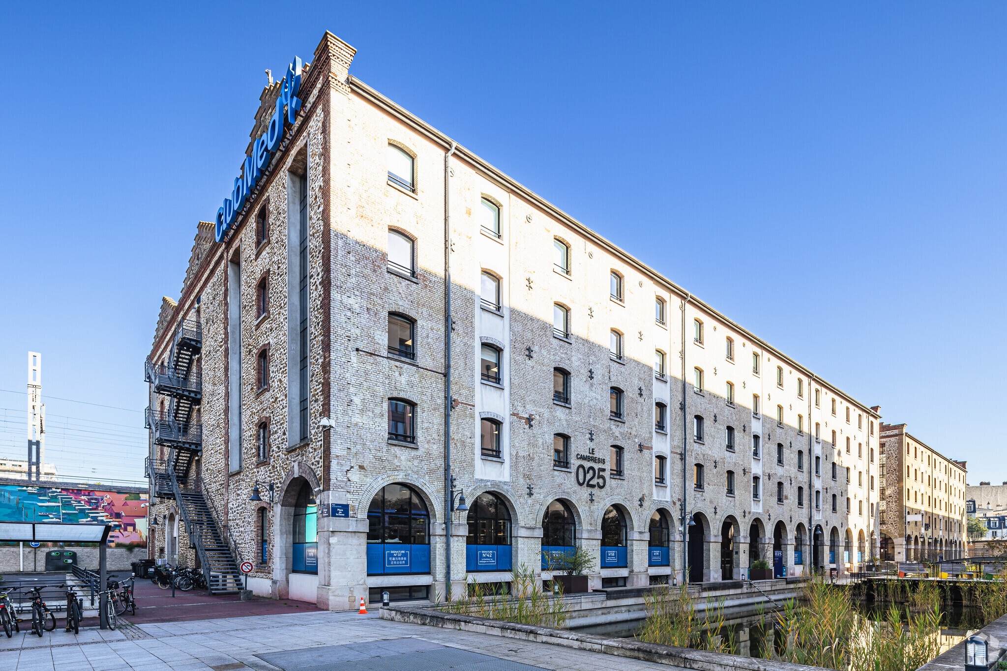 11 Rue De Cambrai, Paris à louer Photo principale- Image 1 de 4