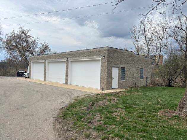 7253 Sheridan Springs Rd, Lake Geneva, WI à louer - Photo du bâtiment - Image 3 de 4