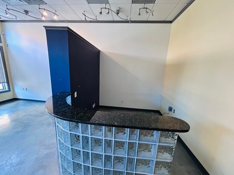 212 7th St E, Saint Paul, MN à louer - Photo du bâtiment - Image 3 de 11